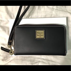 Brand New! Dooney & Bourke Wallet